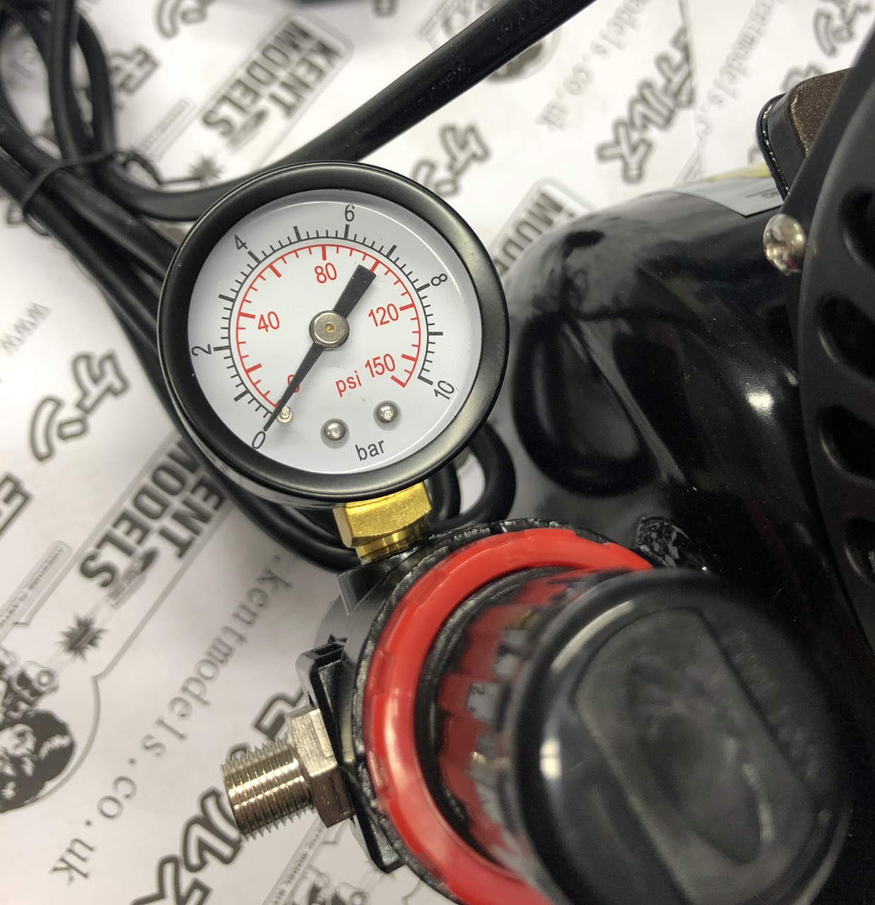 Kent Models Hyper Airbrush and Compressor SET For Painting Models - Image 3